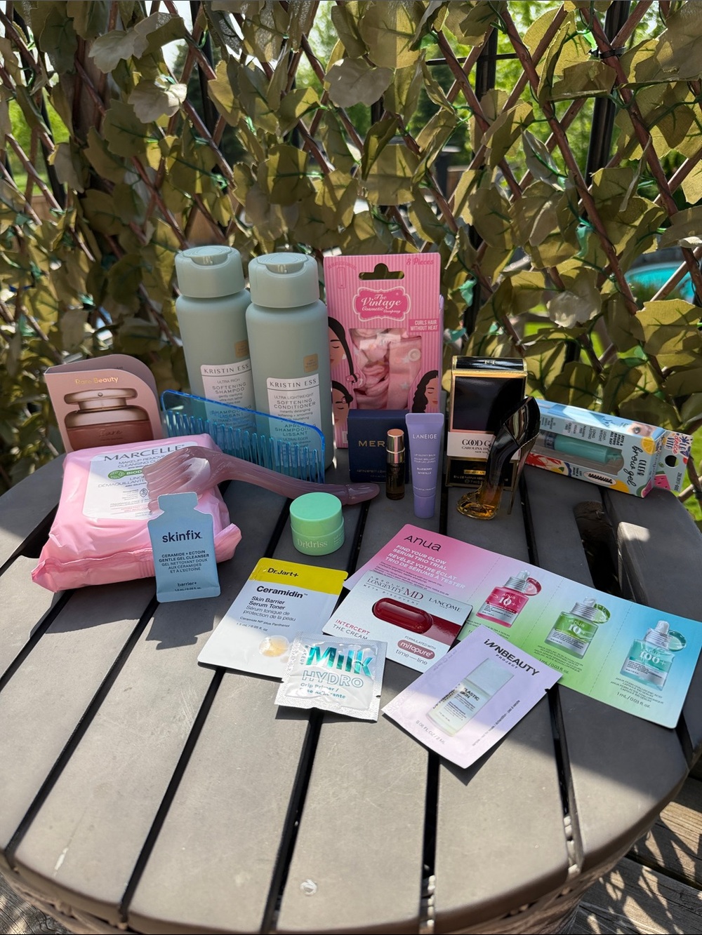 Makeup, Skincare and Fragrance Assorted Sample Lot